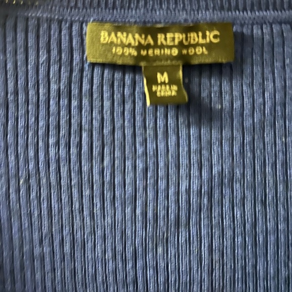 Banana Republic 100% Merino Wool Ribbed Cobalt Blue Sweater - Picture 3 of 3